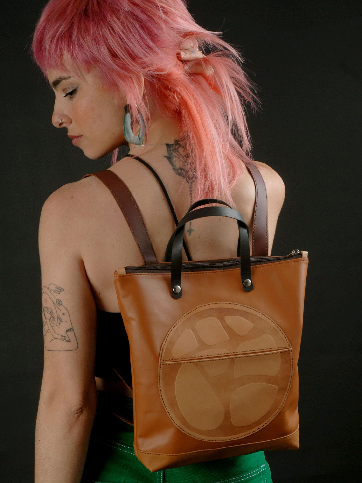 MOC-001-lifestyle-marron-005
