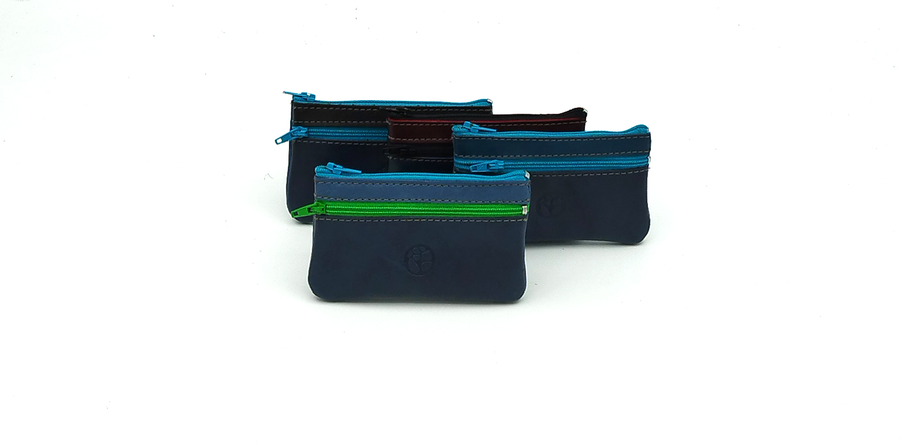 a-cuero-lento-productos-en-cuero-hechos-a-mano-monedero-2-bolsillos-azul